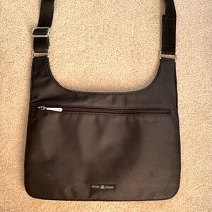 Frankie & Johnnie black nylon crossbody purse